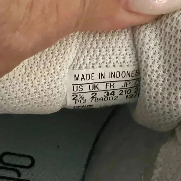 GIRLS ADIDAS SUPERSTAR SNEAKERS SIZE 2.5 M ORTHOLITE - Picture 8 of 13